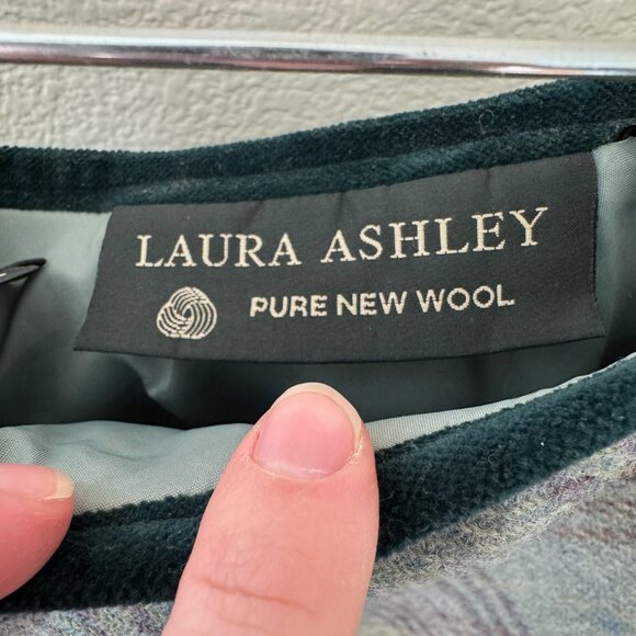 Vintage Laura Ashley Wool Plaid Skirt Size 2 - Picture 2 of 8